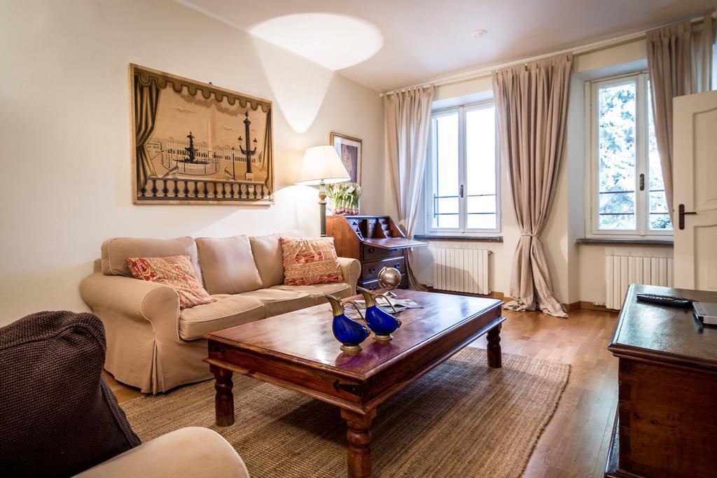 Lake Charming Apartment Cernobbio Oda fotoğraf