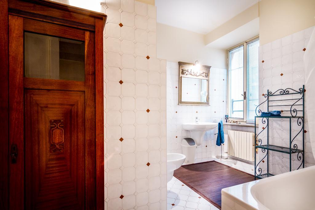Lake Charming Apartment Cernobbio Oda fotoğraf